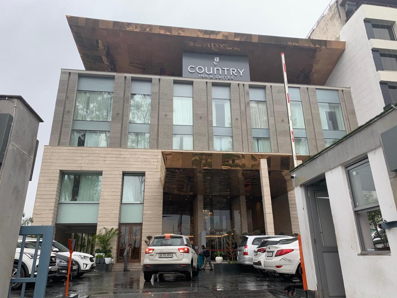 Country Inn & Suites By Radisson Chandigarh Zirakpur Zewnętrze zdjęcie