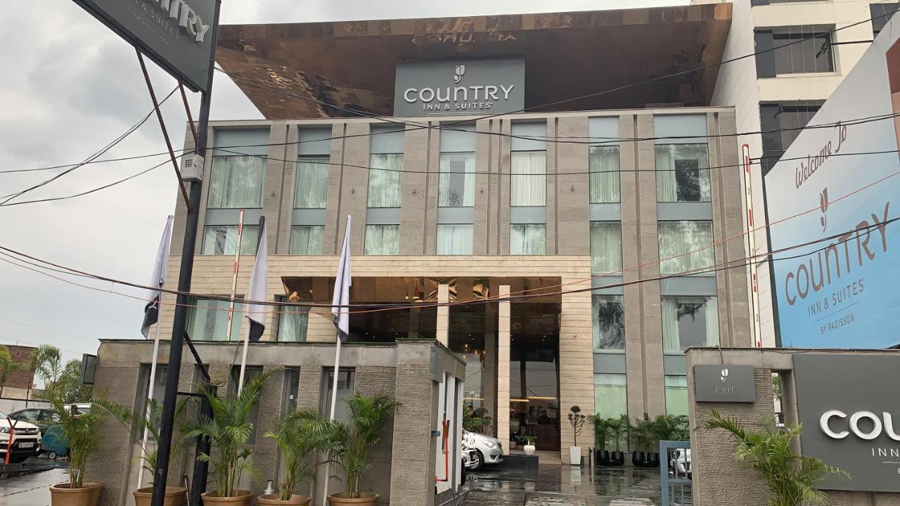 Country Inn & Suites By Radisson Chandigarh Zirakpur Zewnętrze zdjęcie